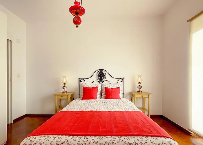 Sweet Chili - With Balcony Near Metro & Airport *