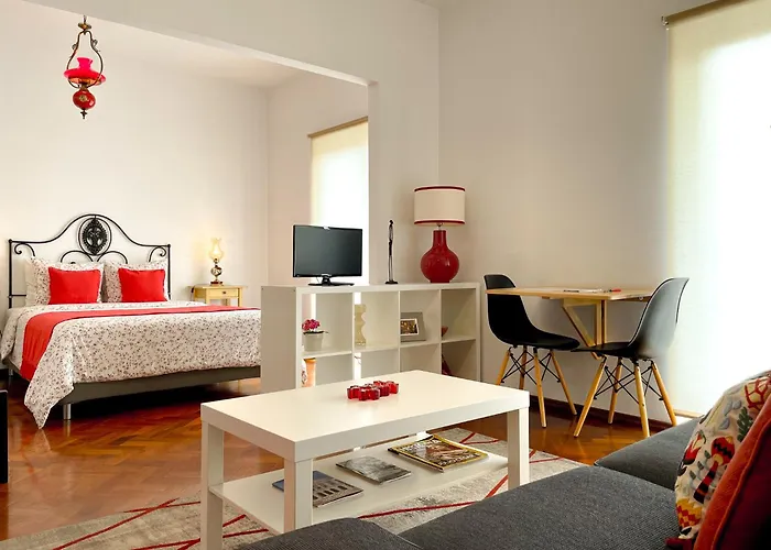 Sweet Chili - With Balcony Near Metro & Airport * Lisboa
